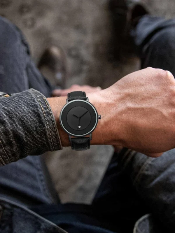 TOMI T-085 Men’s Strap Watch Date Quartz Round Dial