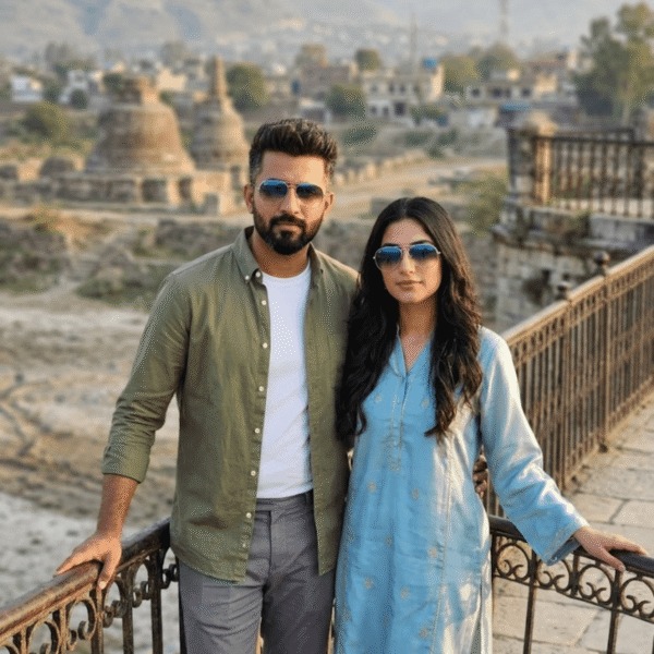 RayBan Classic Gold Pilot Sunglasses (Blue-Grey Gradient)